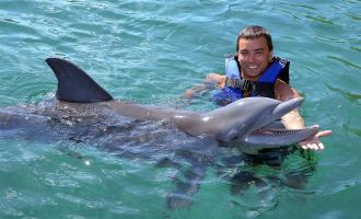 Atlantis Dolphin Cay Deep Water Swim