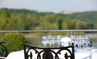 Dining Dining