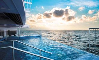 Infinity-Edge Plunge Pool Infinity-Edge Plunge Pool