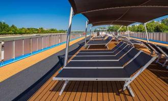 Sundeck Lounge Sundeck Lounge