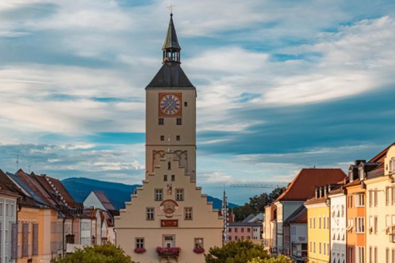  TOWN HALL SQUARE