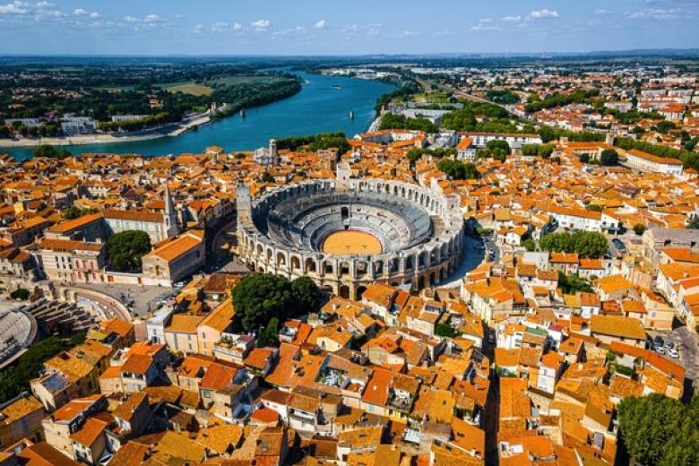 ARLES ON THE RHÔNE RIVER