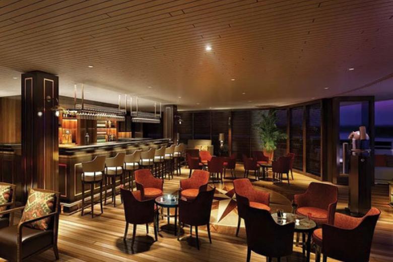 Compass Rose Bar