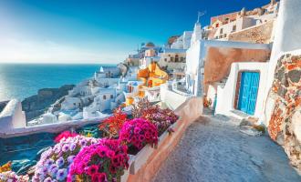 Exclusive Santorini, Oia and Winery Tour