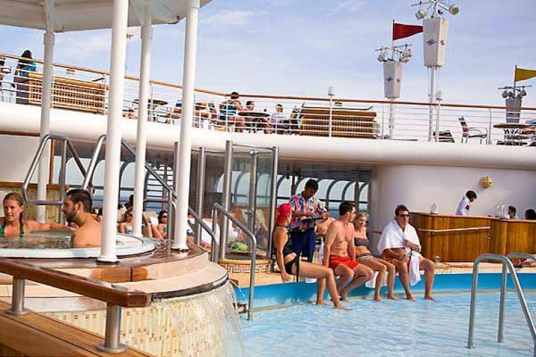 Disney Cruise Line - Quiet Cove Pool