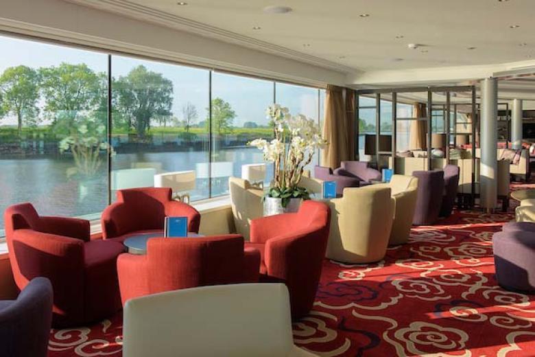Avalon River Cruises - Panorama Lounge