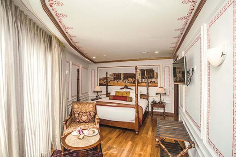 Uniworld River Cruises - Heritage Suite