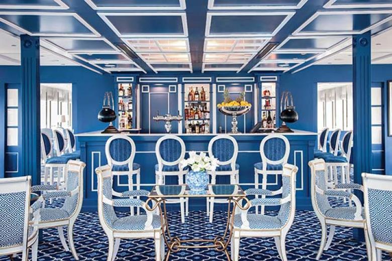 Uniworld Boutique River Cruises - Main Lounge Bar