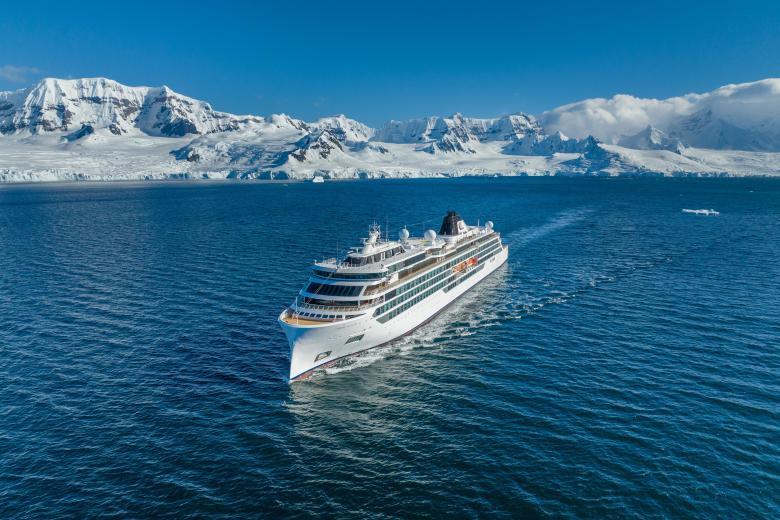 Viking Expeditions Cruises - Antarctica Snowy Coastline