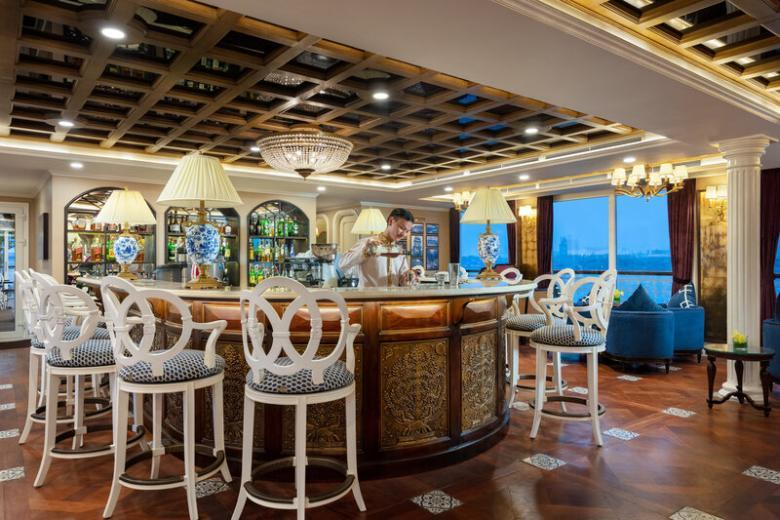 Uniworld Boutique River Cruises - Lounge