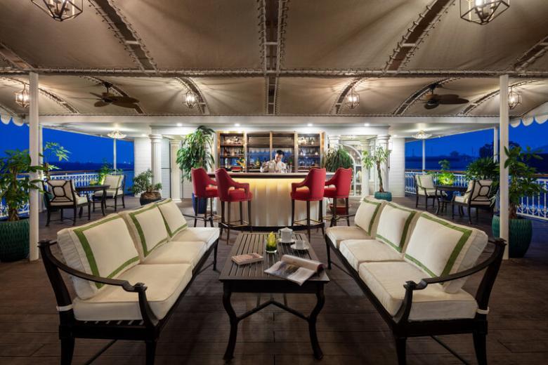 Uniworld Boutique River Cruises - Lounge Bar