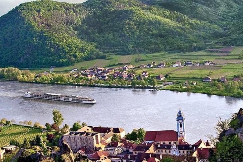 Viking River Cruises - Longship Jarl
